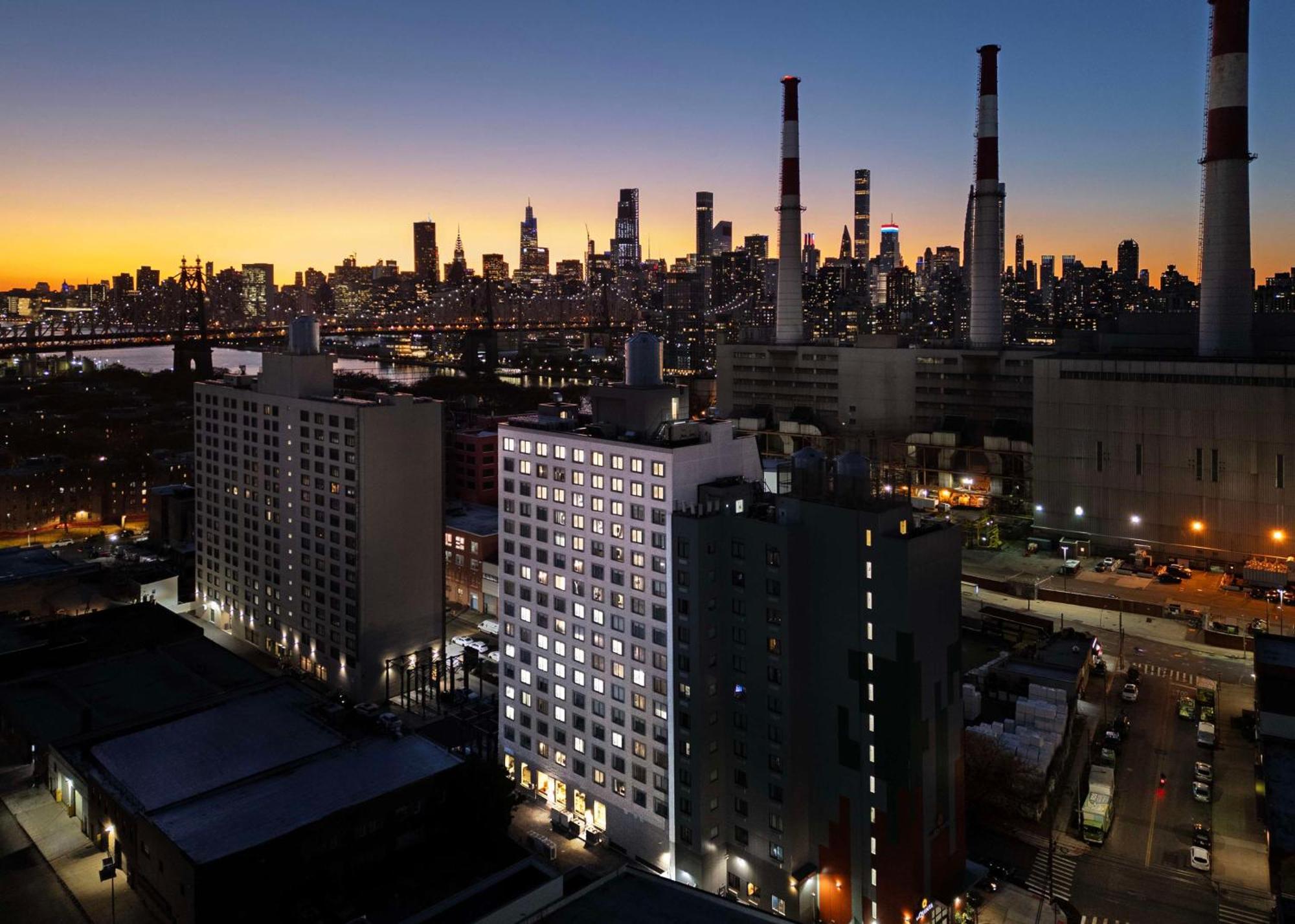 Doubletree By Hilton Long Island City, Ny New York Exteriör bild